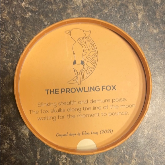 Erstwilder Prowling Fox Pin Brooch - Picture 2 of 3